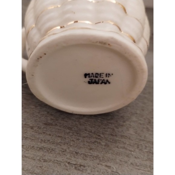 Japanese Basket Weave Porcelain Creamer and Sugar Bowl with Lid - Picture 5 of 12